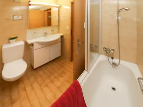 Apartment em Zweisimmen com 3 quartos e capacidade para 6 pessoas - Image 3