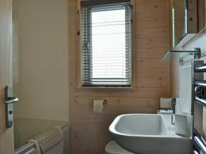 2 Schlafzimmer Unterkunft in Burnside Park - Image 2
