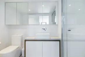 KozyGuru | Fortitude Valley | 2 Bed Apt. - Image 4
