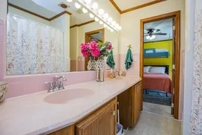 River House, kayak, fishing, king beds, riverfront - Image 3