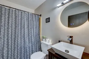 Contemporary Escape ⭐️ Hot Tub ⭐️ Karaoke ⭐️ Gaming ⭐️ Fire Pit ⭐️ Lake Access - Image 5