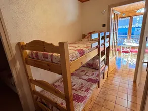Cozy apartment in La Chapelle-d'Abondance with balcony and parking - Image 3