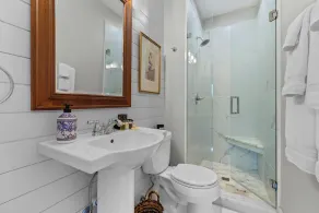 Hows Manor - Luxury Historic Farmhouse Circa 1840 - Image 4
