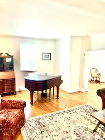 Winery Farmhouse - Image 4