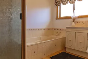 Valentine House - Image 4