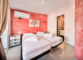 MONTSENY : MODERN 4 BEDROOM HOLIDAY VILLA WITH HEATED POOL, A/C + WIFI - Image 2