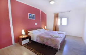 Holiday apartment with large terrace, sea view, near the beach - Image 4