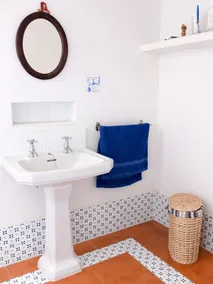 Charming Andalusian-style house with lush interior garden. - Image 2