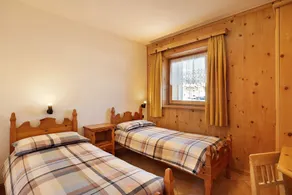 Pet-friendly Holiday Home Baita sulle Alpi with Mountain View, Garden, Terrace, BBQ & Wi-Fi - Image 5