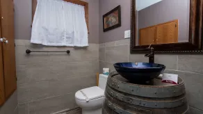 Wine to Water 4 Bedrooms 3 Bathrooms Cottage - Image 4