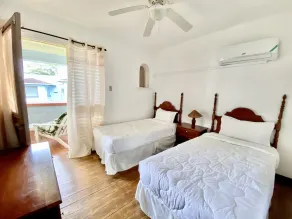Fantastic  Beachfront  2 B&B Condo.  Perfect Work From Home! WiFi &Cable - Image 3