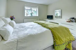 1 Bed in Northam Bideford oc-cedars - Image 2