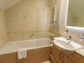 Waterhead Cottage - Image 4