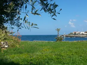 The property is located by the sea and has its own private beach. - Image 5