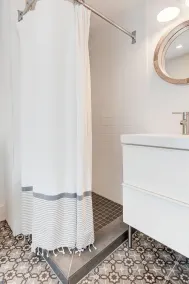 Southampton Village 3BR, Walk To Town, Bike To beach 🏖 - Image 3