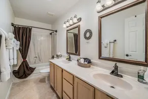 Beautiful Scottsdale Home with Heated Pool & Spa - Image 4