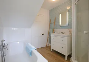 Two bed period cottage in Gullane sleeping up to 4 guests. - Image 4