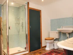 DENBIGH HALL, pet friendly, character holiday cottage in Presteigne - Image 4