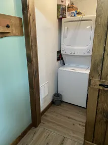 Gemütliches neues Häuschen für 4 Personen in der Nähe der Watkins Glen Rennstrecke! - Image 2