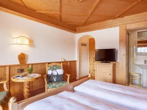 Double room I with south-facing balcony including breakfast - Hotel Garni Lärchenhof Natur - Image 3