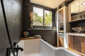 Quiet house with exceptional view - Image 3