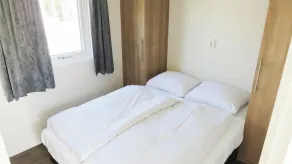 Chalet with 2 bedrooms and a terrace - Image 3