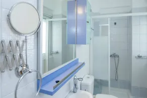 Luxe 3 Bd Penthouse 5 Min from Drosia Square - Image 3
