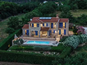 Villa Sterpazzi near Poreč with heated private pool, sea view, jacuzzi and sauna - Image 2