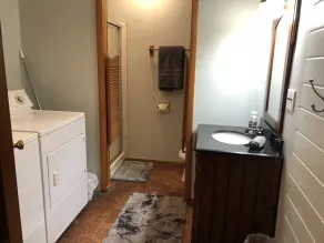 COTTAGE EN PIERRE: Parc d'État des Chutes de Tahquamenon à 25 min. une façon! 8 personnes - Image 4