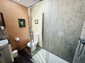 A delightful single storey cottage located on a shared courtyard  - Image 5