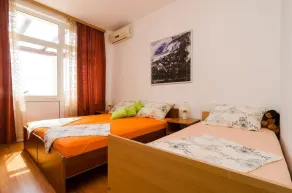 Apartments Mamma Mia - Comfort One Bedroom Apartment with Terrace - Image 5