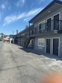 Flamingo Motel near Universal Studios - Image 3