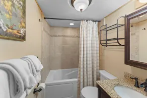 Keystone Mountain House Condo, Walk to Lifts, Access to Hot Tub & Sauna - Image 3