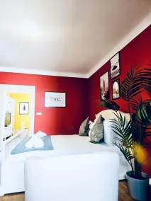 Cozy one bedroom retreat in Luxembourg - Image 3