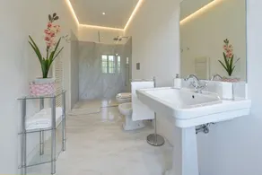 Villa en Ripoli con 6 habitaciones, capacidad 12 - Image 4