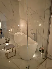 Romantic luxury suite - 5 minutes from the center - Image 2