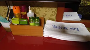 Loa Hotel - Image 2