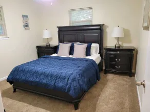 Stock Cottage Cozy 2 BR, 2 Bath House next to Biology Trails and SAU - Image 2