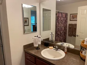 Beautifully 2/2 Dog-Friendly Patio Villa w/Golf Cart, BBQ, & FREE WiFi! - Image 3