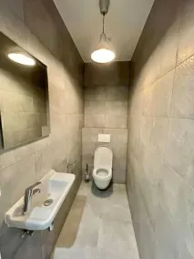 Private 1 bedroom Haven with Terrace and Parking - Image 4