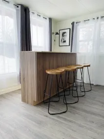 The Club House - Suite 101 - Image 5