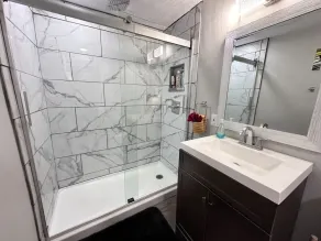 100% renovated House 8 minutes to downtown - Image 2