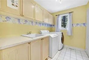 Luxury Remodel w HOT TUB, 6 Bdrm w 3 King beds. - Image 3