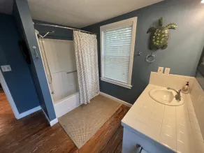 Cozy Cottage near UNCW, Central Location to All! - Image 5