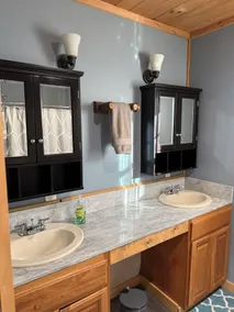 Waterfront paradise, hot tub.  Saratoga/Lake George. Super clean & sanitized. - Image 2