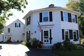Pressey House Lakeside Bed & Breakfast - Image 3