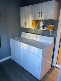 Cozy Downtown 3 Bedroom - Image 3