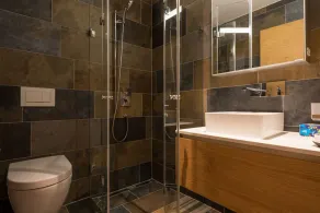 Ferienwohnung/app. für 8 Gäste mit 106m² in Saas-grund - Image 5
