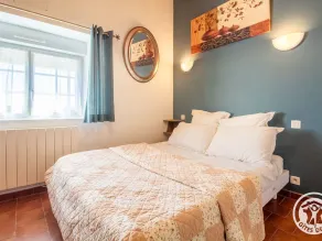 Charming, Eco-Friendly Cottage: Terrace, Garden, Near Puy du Fou & Zoo, Ideal for Families - Image 4