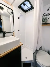 Cute Renovated RV Near Zion & St. George - Image 3